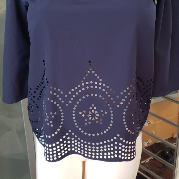 Womens blouse - Picture 2 of 3